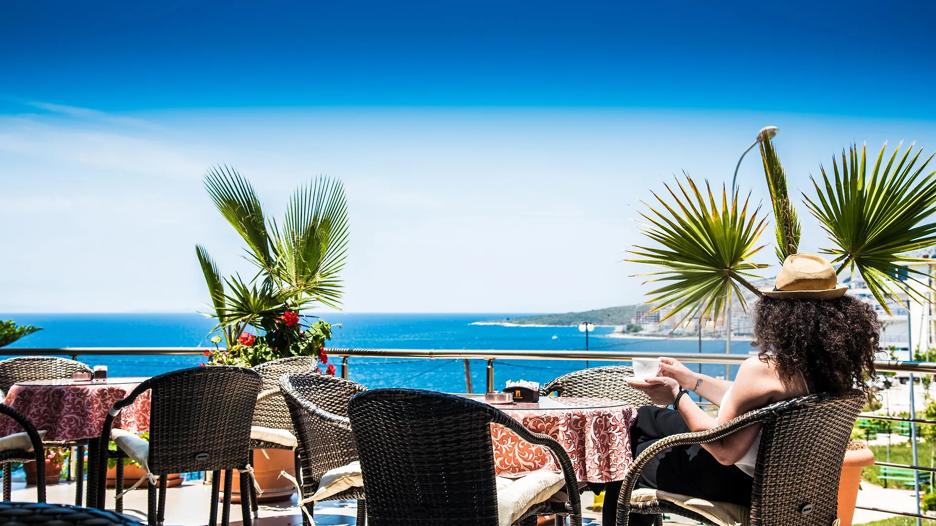 Hotel Oasis Sarande 4*,  Albania