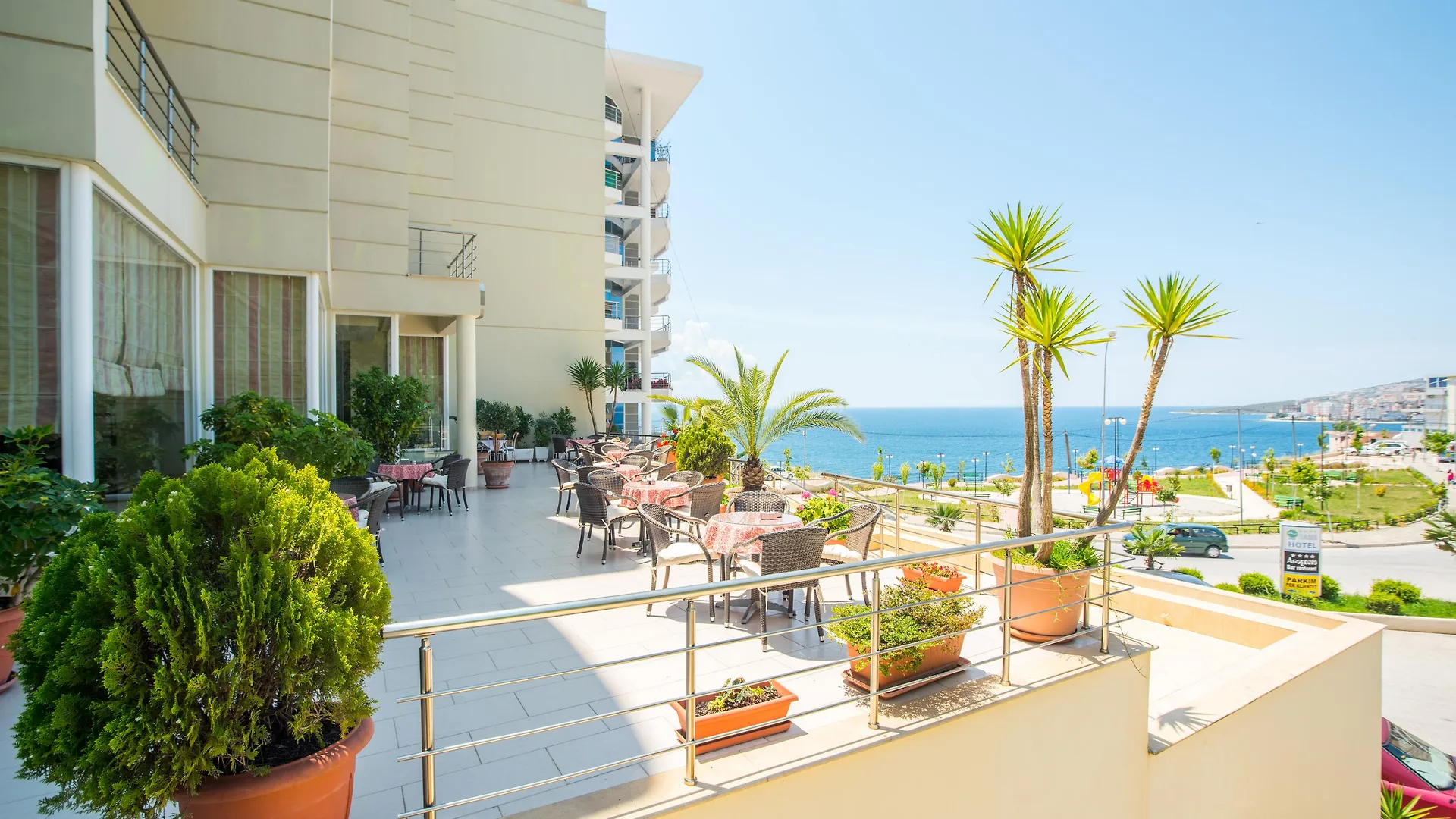 ****  Hotel Oasis Sarande Albania