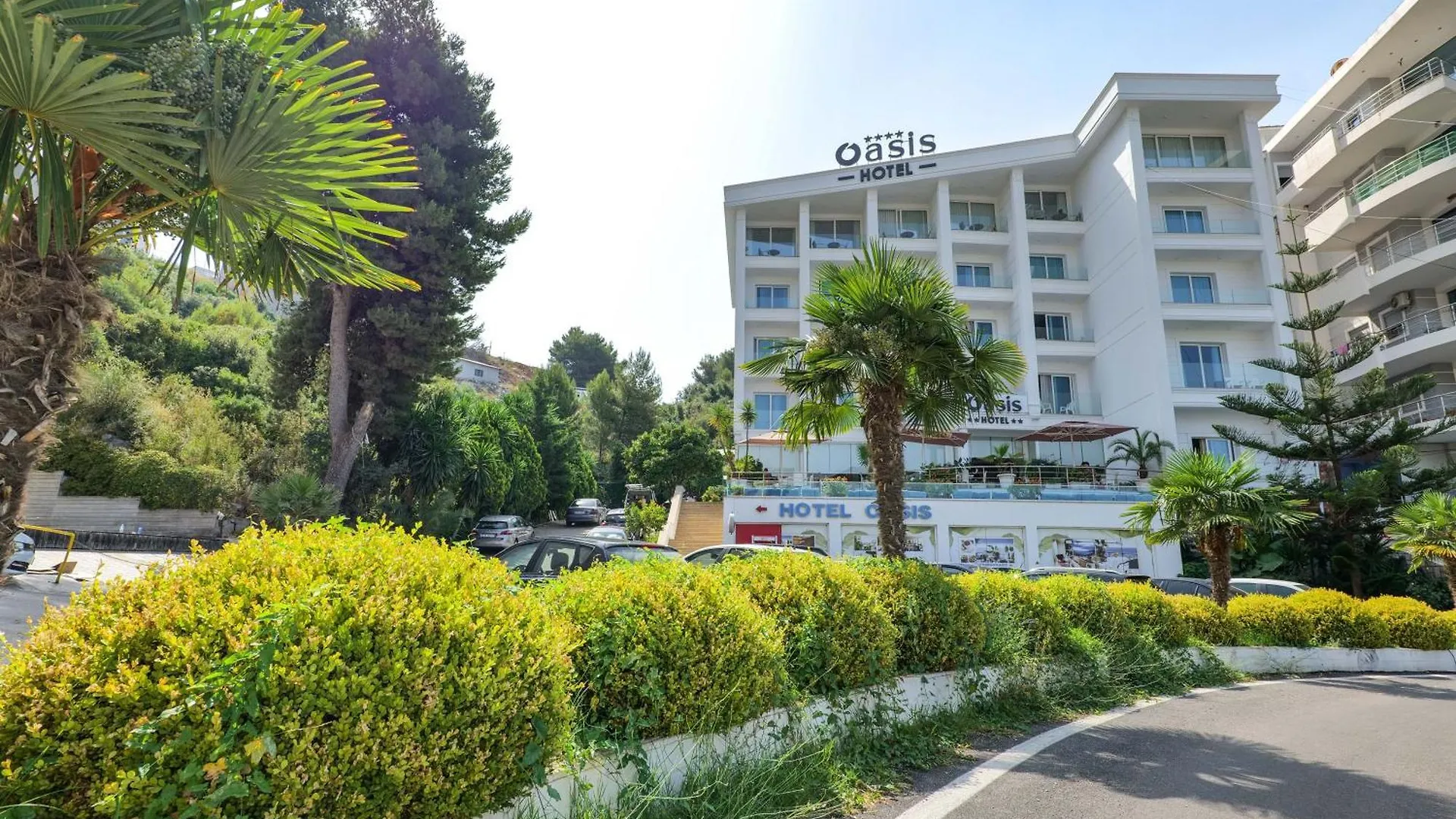 סרנדה Hotel Oasis