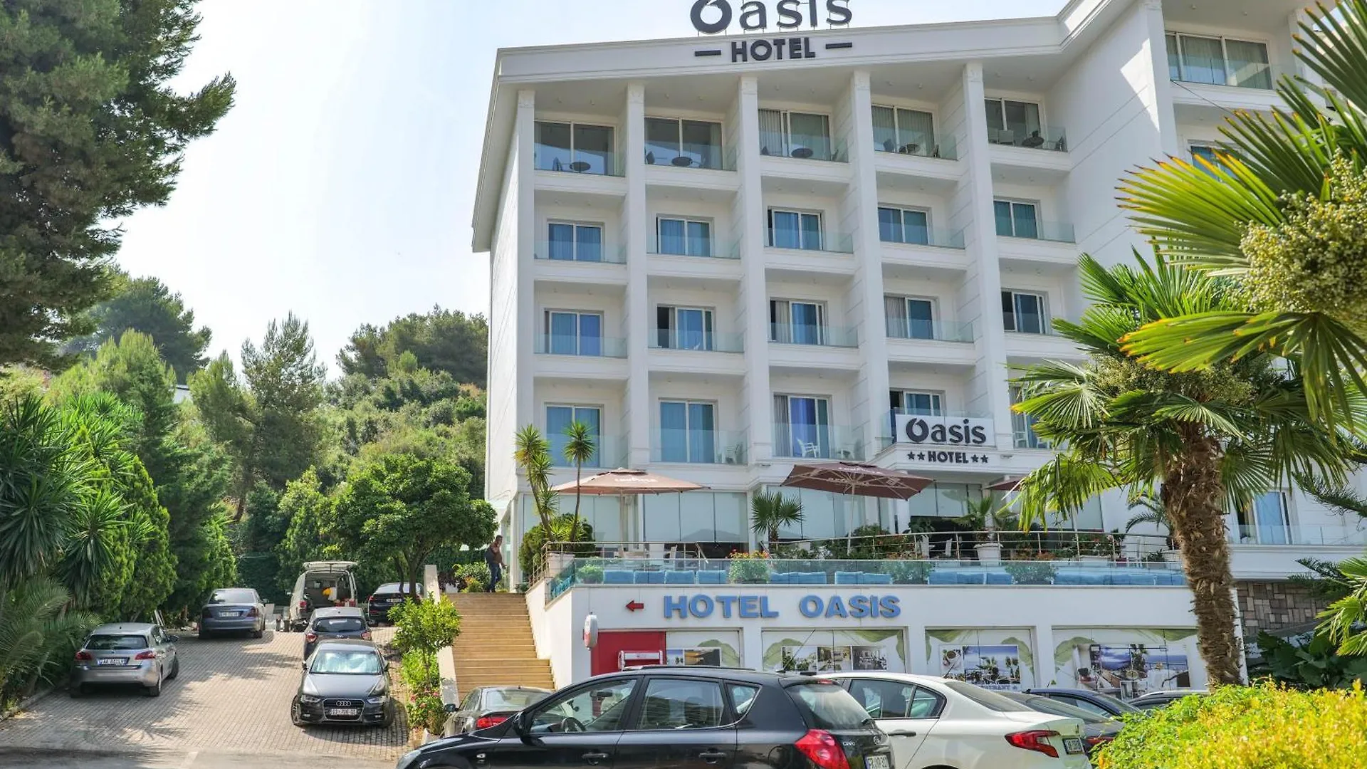 סרנדה Hotel Oasis