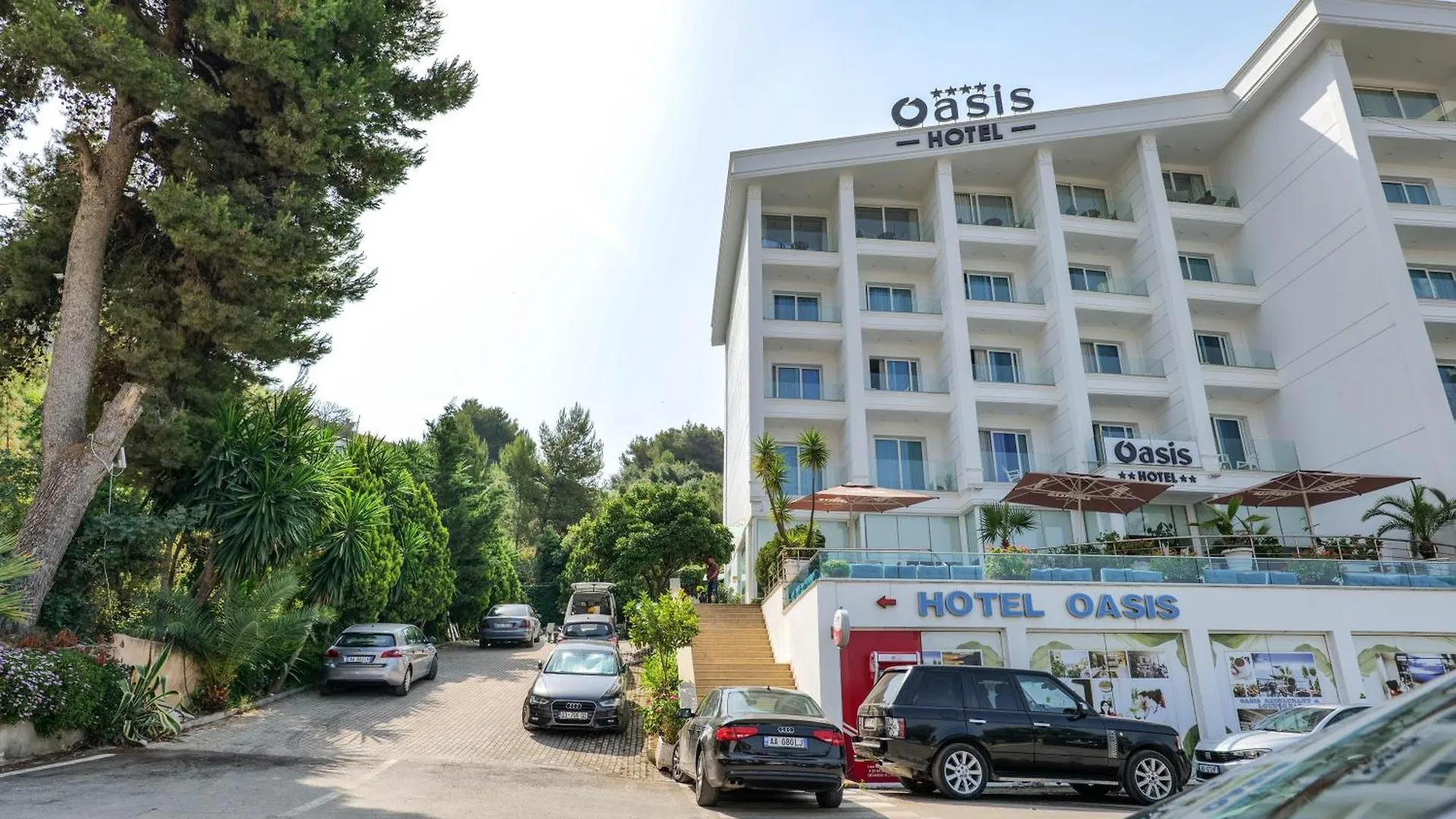 סרנדה Hotel Oasis