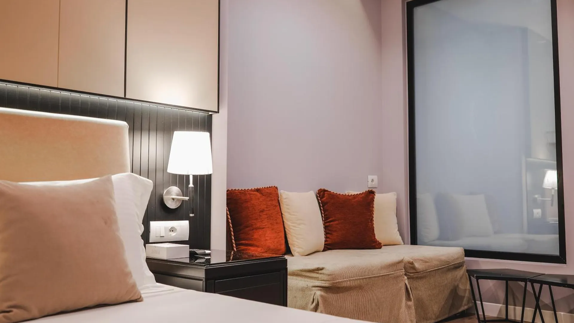 Hotel Oasis Saranda 4*,