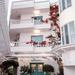 Hotel Harmony, Saranda